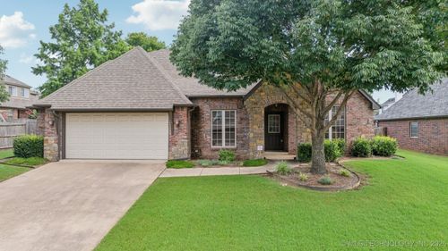 3261 145th Pl, Bixby, OK, 74008-8060 | Card Image