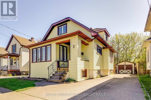 8 Chelsea St, St. Catharines, ON, L2P3B8 | Card Image