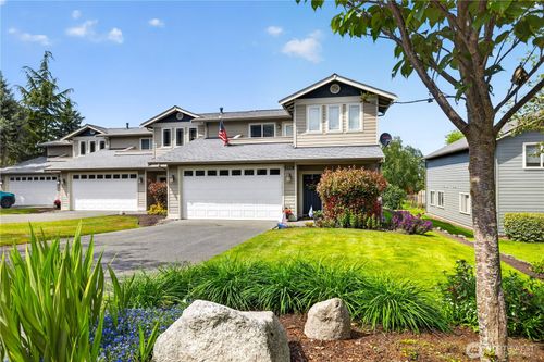 1618 28th St, Anacortes, WA, 98221-3867 | Card Image