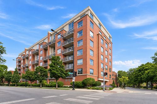 502-1100 W Montrose Ave, Chicago, IL, 60613-5524 | Card Image
