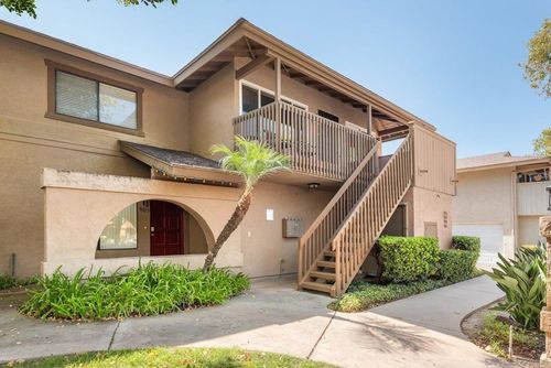 9015 Fanita Rancho Rd, Santee, CA, 92071-3950 | Card Image