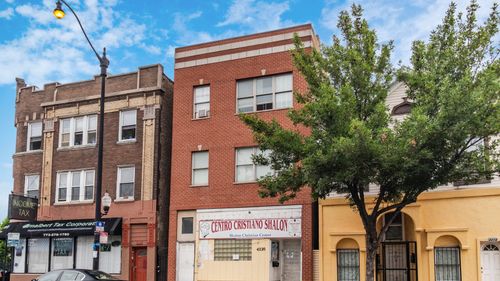 3r-4220 W Armitage Ave, Chicago, IL, 60639-3635 | Card Image
