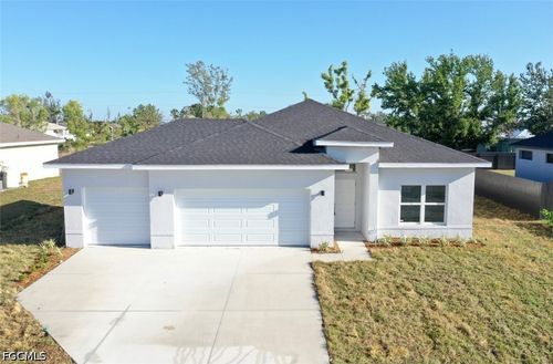 820 Ne 7th Place, Cape Coral, FL, 33993 | Card Image