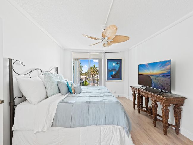 APT-516 - 3224 S Ocean Blvd, Condo with 2 bedrooms, 2 bathrooms and null parking in Highland Beach FL | Image 11