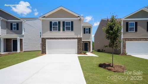 1378 37th Avenue Ln Ne, Hickory, NC, 28601-9692 | Card Image