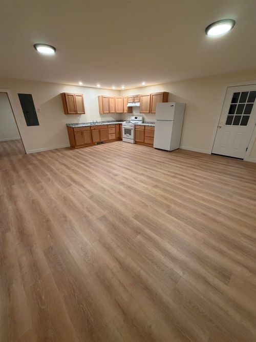 2-16 Snow Ave, Hinsdale, NH, 03451-2543 | Card Image