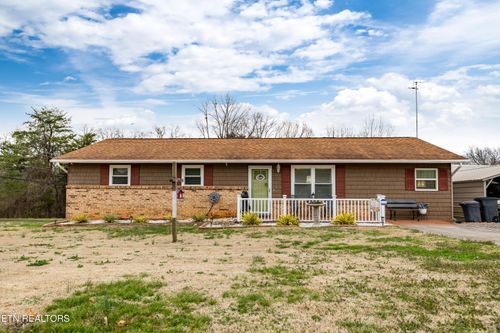 3705 Melissa Ln, Maryville, TN, 37801-7804 | Card Image