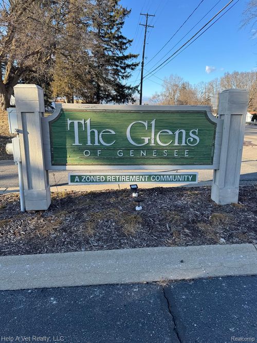 4469 Lois Ln, Genesee, MI, 48437-7712 | Card Image