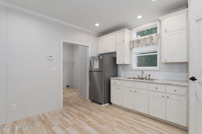 407 Sycamore Dr, House other with 3 bedrooms, 2 bathrooms and null parking in Macclenny FL | Image 5