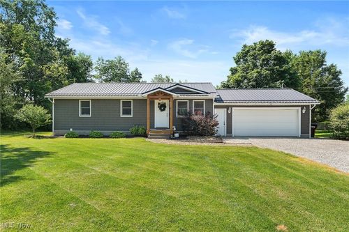 7832 Stone Rd, Medina, OH, 44256-8999 | Card Image