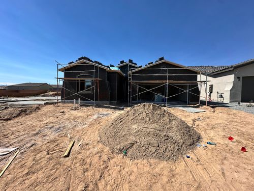 1649 Valle De Colores St Nw, Los Lunas, NM, 87031-9161 | Card Image