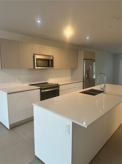 unit-2116-2555 Ne 193rd St, Miami, FL, 33180-3473 | Card Image