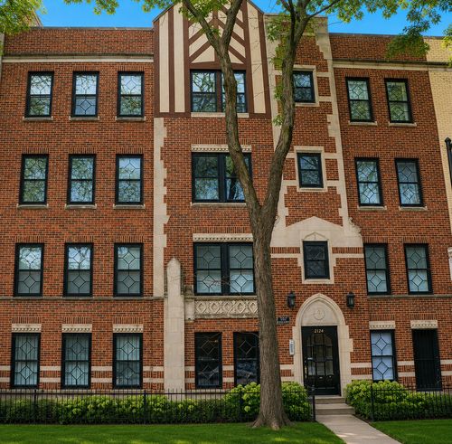302-2124 N Hudson Ave, Chicago, IL, 60614-4558 | Card Image
