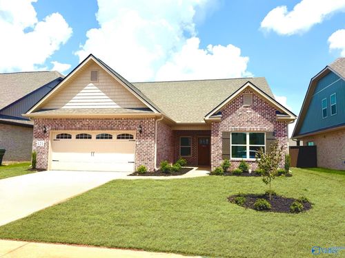 121 Ranna Dr, Huntsville, AL, 35811-1402 | Card Image