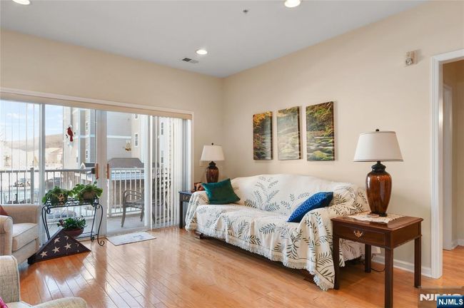 10108 Warrens Way, Townhouse with 2 bedrooms, 2 bathrooms and null parking in Wanaque NJ | Image 14