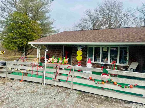 2403 E Main St, West Frankfort, IL, 62896-1760 | Card Image