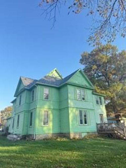 825 Woodside Avenue, Ripon, WI, 54971 | Card Image