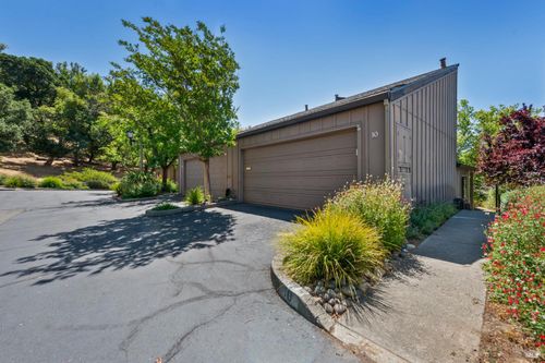 10 Josefa Court, Novato, CA, 94949 | Card Image