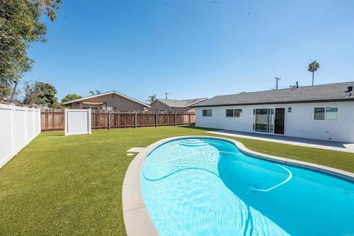 1404 Jefferson Ave, Escondido, CA, 92027-1926 | Card Image