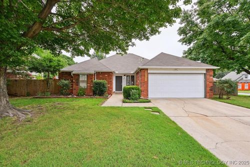 6319 Date Pl, Broken Arrow, OK, 74011-4167 | Card Image