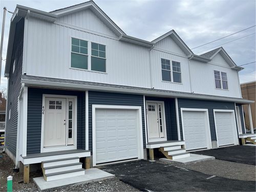 a-400 Juniper St, East Providence, RI, 02914-4972 | Card Image