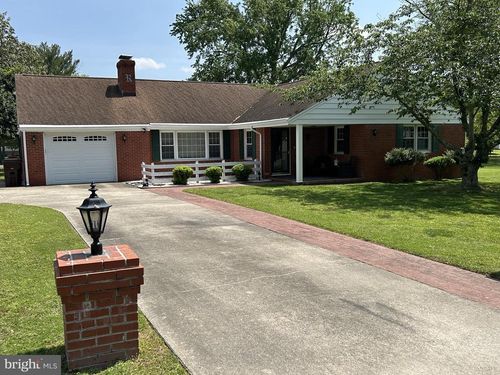 2 Nanticoke Rd, Cambridge, MD, 21613-1012 | Card Image