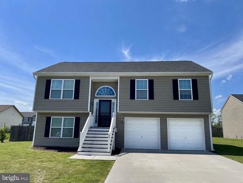 39 Gnatcatcher Ln, MARTINSBURG, WV, 25405-1124 | Card Image