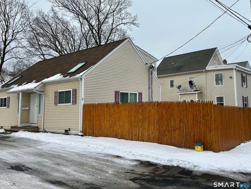 1-7 Linden Pl, Danbury, CT, 06810-7716 | Card Image