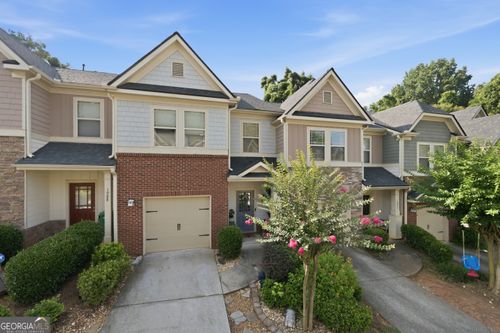 1090 N Village Dr, Decatur, GA, 30032-2455 | Card Image