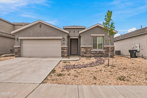 111 Sarah Trl, Sunland Park, NM, 88008-9346 | Card Image
