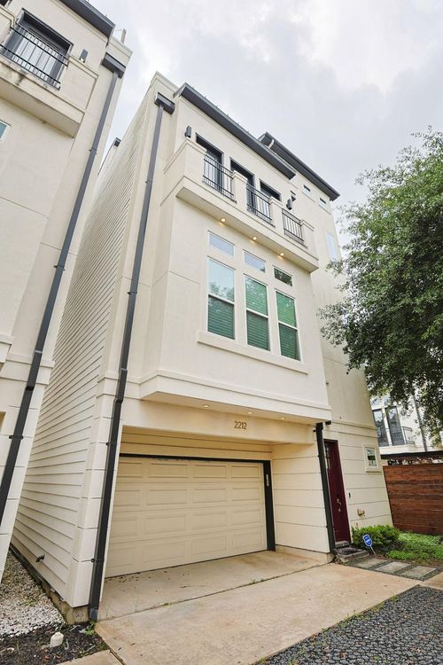 2212 Stuart St, Houston, TX, 77004-3151 | Card Image