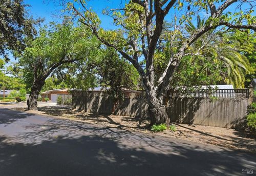 2139 Lone Oak Ave, Napa, CA, 94558-4622 | Card Image