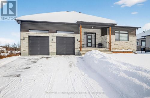 1617 Magic Morning Way, Ottawa, ON, K4P0C7 | Card Image