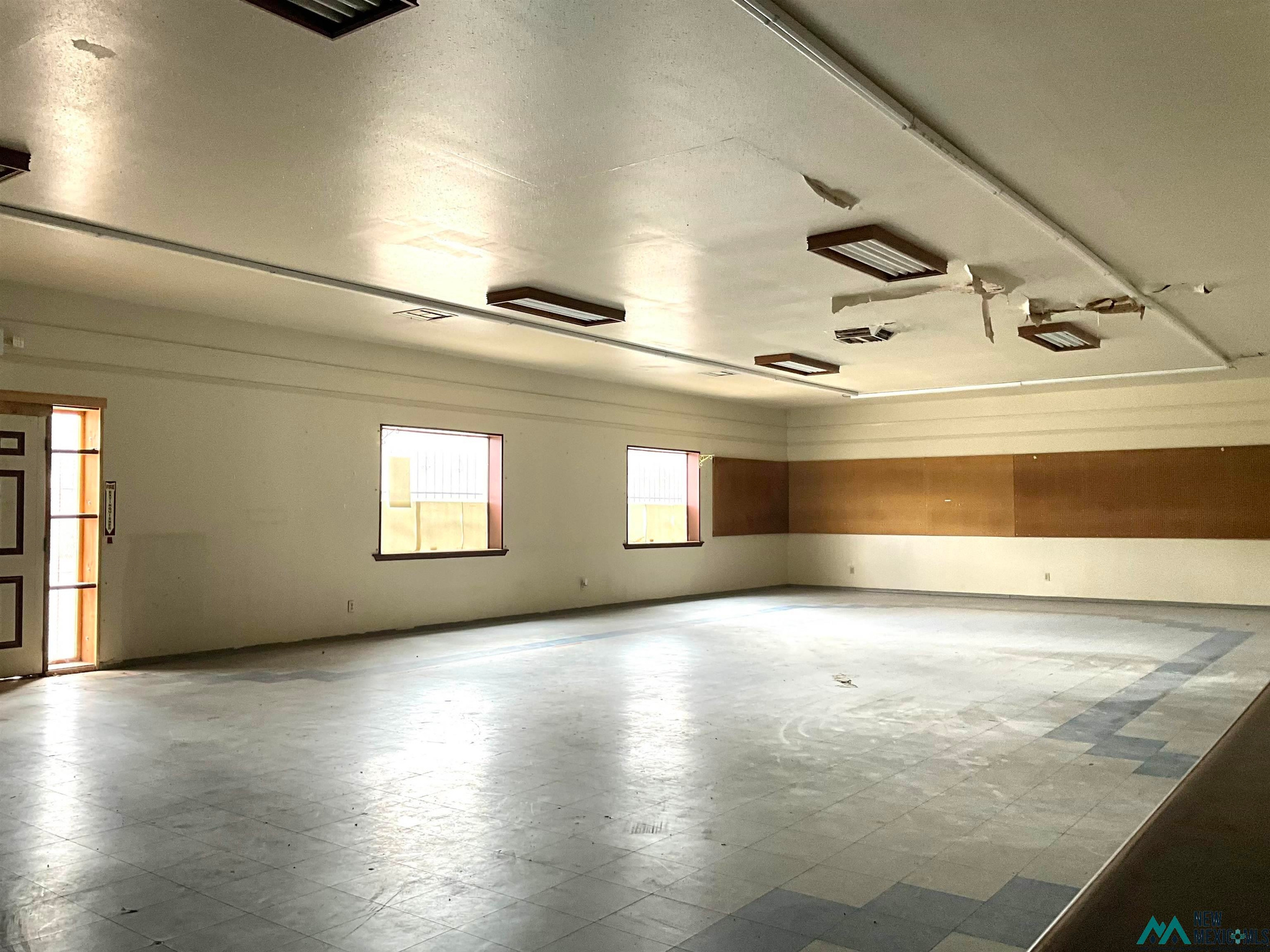 Commercial Sale in Gallup 3