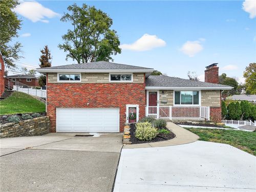 5512 Wolfe Dr, Pittsburgh, PA, 15236-3203 | Card Image