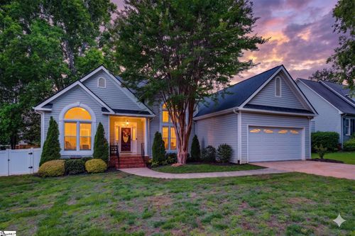 9 Kingsbury Way, Greenville, SC, 29617-7307 | Card Image