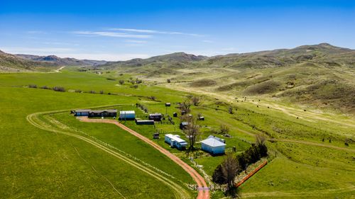 366 Sr Buffalo Creek Rd, Wyarno, WY, 82845-8926 | Card Image