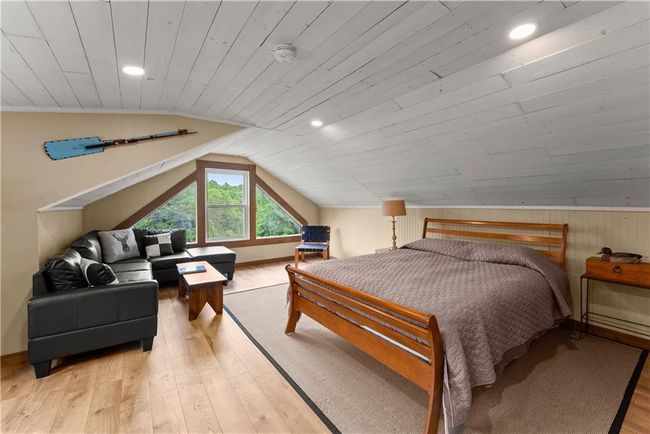 2109 Pine Tree Cir, House other with 2 bedrooms, 3 bathrooms and 4 parking in Gainesville GA | Image 9