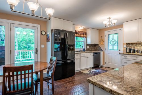 393 Morse Hill Rd, East Dorset, VT, 05253-9672 | Card Image