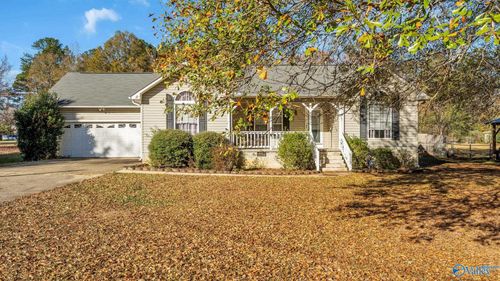 5820 Morris Ave, Hokes Bluff, AL, 35903-4831 | Card Image