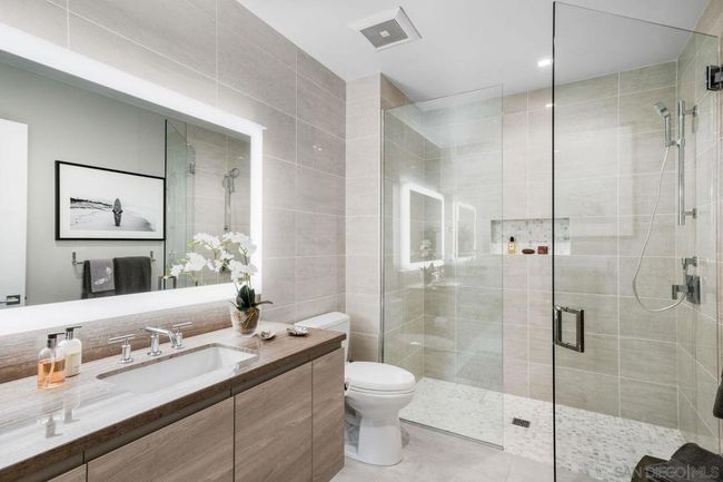 UNIT-502 - 2604 5 Th Ave, Condo with 2 bedrooms, 2 bathrooms and 2 parking in San Diego CA | Image 24