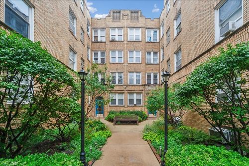 n2-844 W Ainslie St, Chicago, IL, 60640-7375 | Card Image
