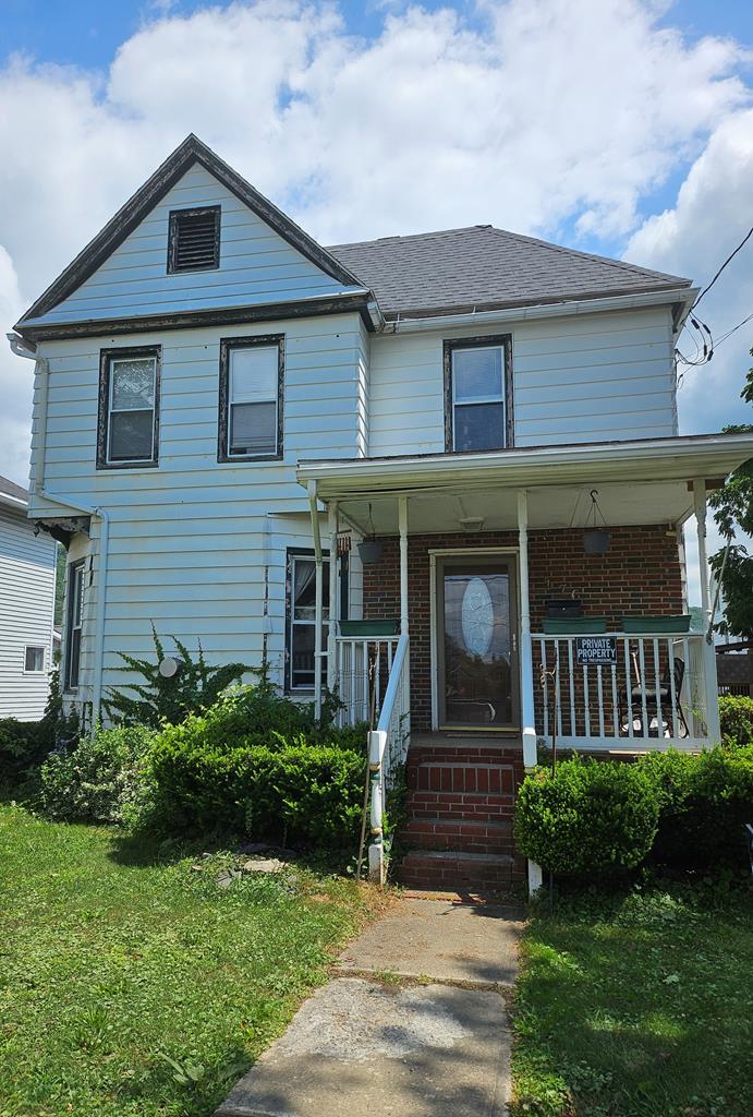 Decatur St, Corning, NY 14830