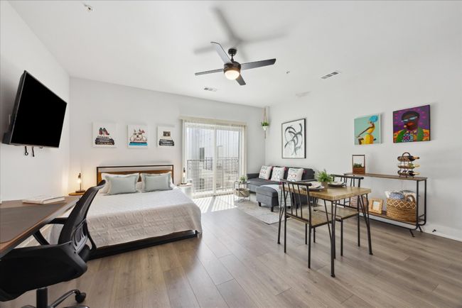 Spacious open floor plan | Image 4