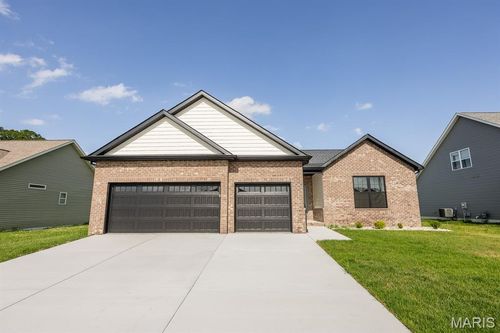 614 Mortar St, Mascoutah, IL, 62258-1742 | Card Image