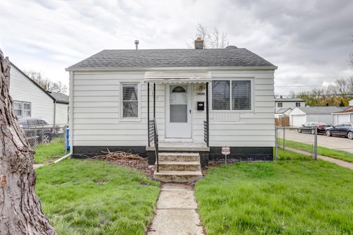 14008 Hobart Ave, Warren, MI, 48089-2708 | Card Image