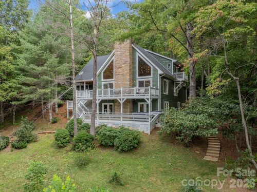 320 Woodland Dr, Swannanoa, NC, 28778-2636 | Card Image