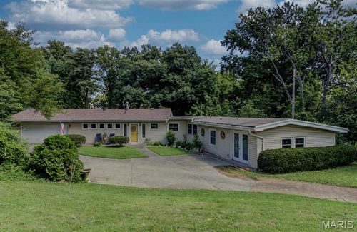 10443 Decker Ave, Overland, MO, 63114-1432 | Card Image
