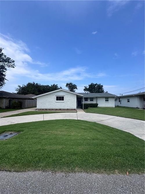459 Oak St, Norco, LA, 70079-2119 | Card Image