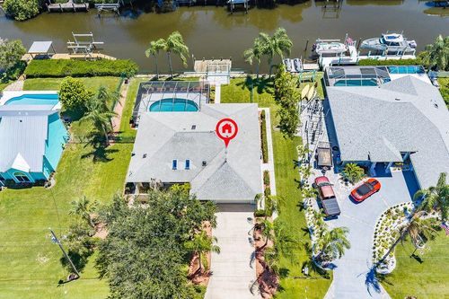 433 12th St Se, Vero Beach, FL, 32962-5742 | Card Image